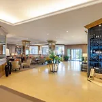 Hotel Grand Seeschloesschen Sea Retreat & Timmendorfer Strand