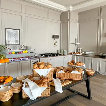 Hotel Grand Seeschloesschen Sea Retreat &