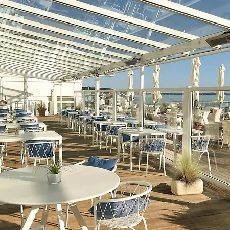 Grand Seeschloesschen Sea Retreat & Timmendorfer Strand