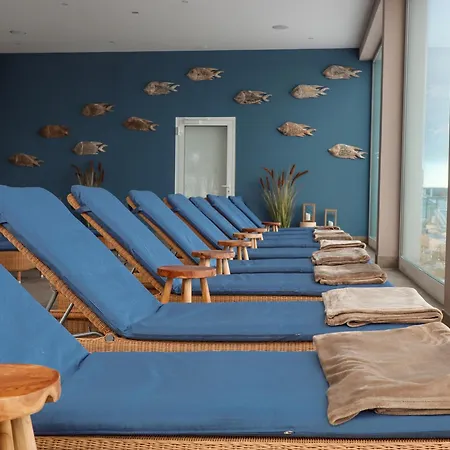 Grand Seeschloesschen Sea Retreat & فندق تيميندورفير ستراند