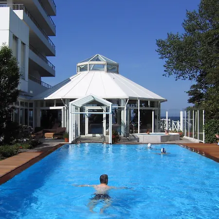 Grand Seeschloesschen Sea Retreat & 5* Timmendorfer Strand