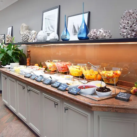 Hotel Grand Seeschloesschen Sea Retreat & Timmendorfer Strand