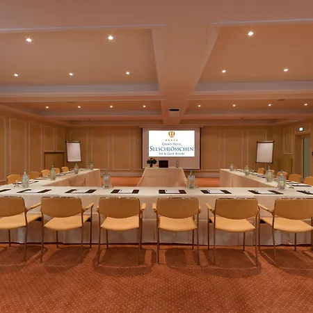 Grand Seeschloesschen Sea Retreat & فندق تيميندورفير ستراند