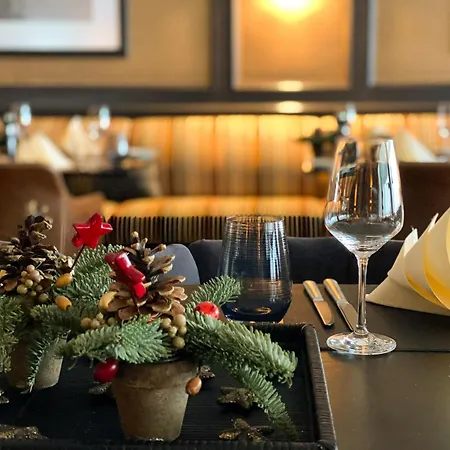 Hotel Grand Seeschloesschen Sea Retreat & 5*