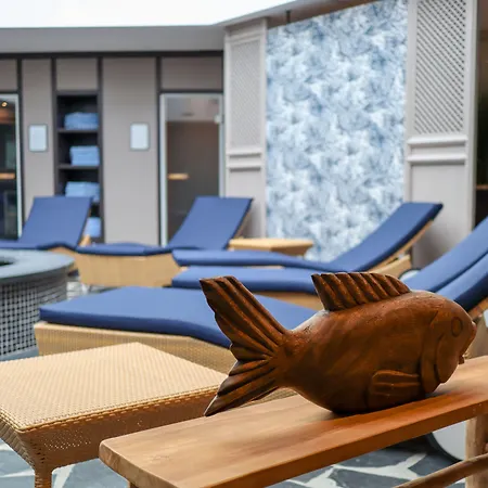 Grand Seeschloesschen Sea Retreat & تيميندورفير ستراند