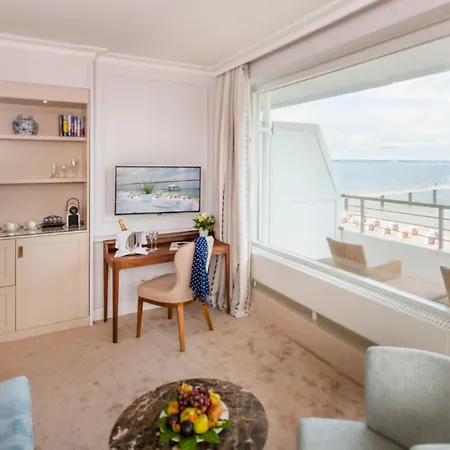 Grand Seeschloesschen Sea Retreat &