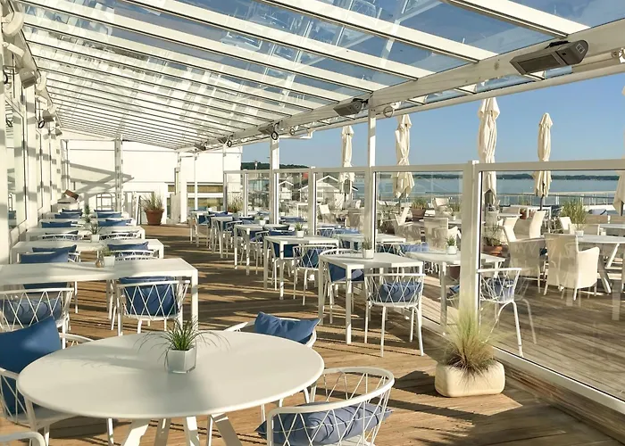 Grand Seeschloesschen Sea Retreat & Timmendorfer Strand