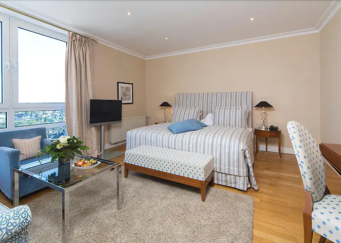 Grand Seeschloesschen Sea Retreat & 5* Timmendorfer Strand